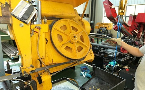 东坑镇金属带锯床的日常使用和保养注意事项！